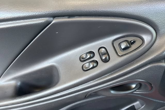 2001 Ford Mustang GT Deluxe