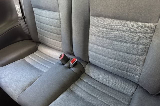 2001 Ford Mustang GT Deluxe