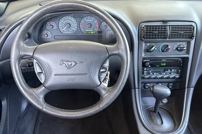 2001 Ford Mustang GT Deluxe