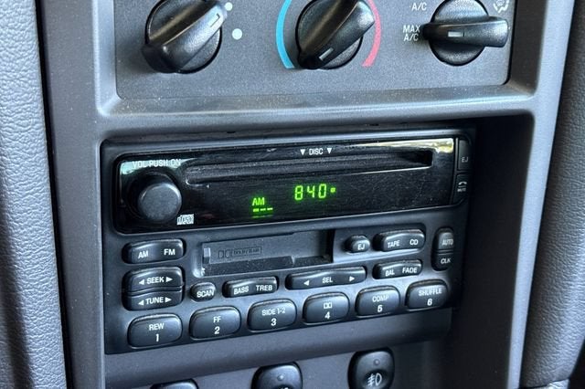 2001 Ford Mustang GT Deluxe