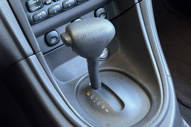 2001 Ford Mustang GT Deluxe