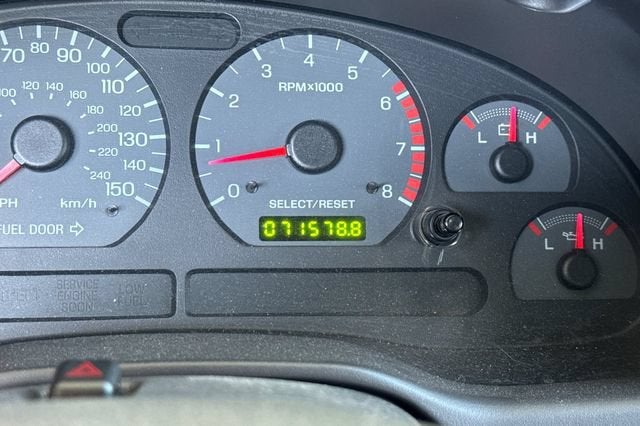 2001 Ford Mustang GT Deluxe