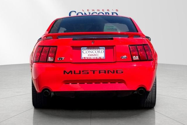 2001 Ford Mustang GT Deluxe