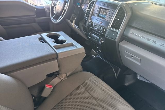 2017 Ford Super Duty F-350 SRW XLT