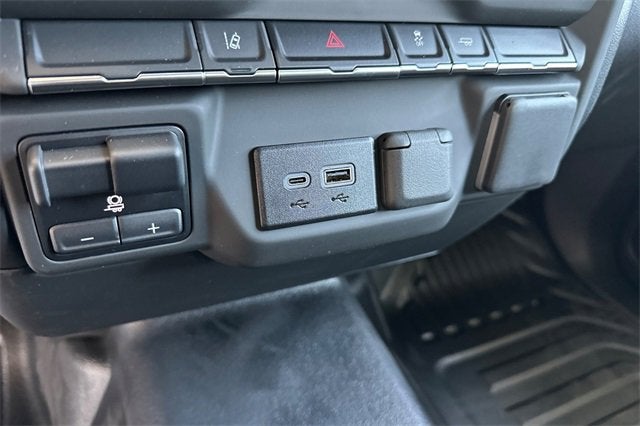 2025 GMC Sierra 2500 HD Pro