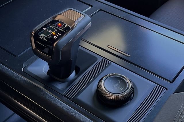 2024 GMC HUMMER EV SUV 2X