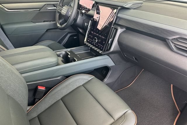 2027 GMC Acadia AT4