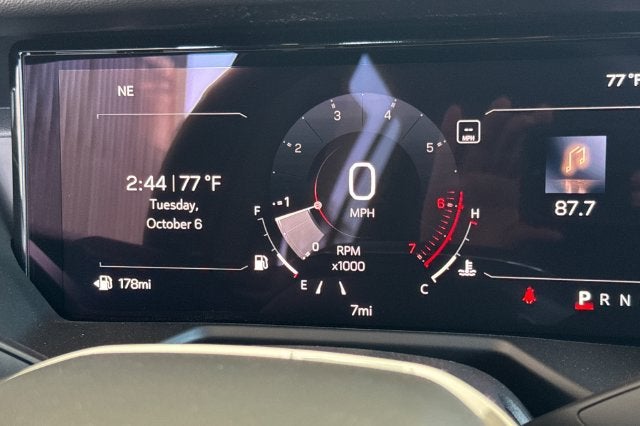 2027 GMC Acadia Elevation