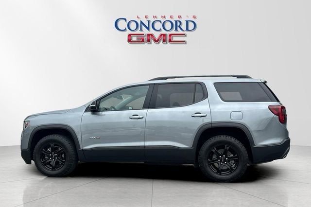 2023 GMC Acadia AT4