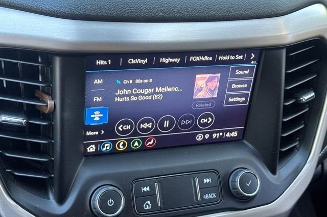 2023 GMC Acadia Denali