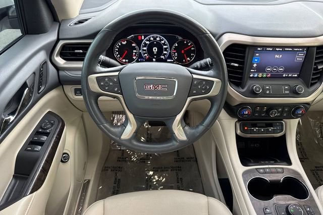 2022 GMC Acadia Denali