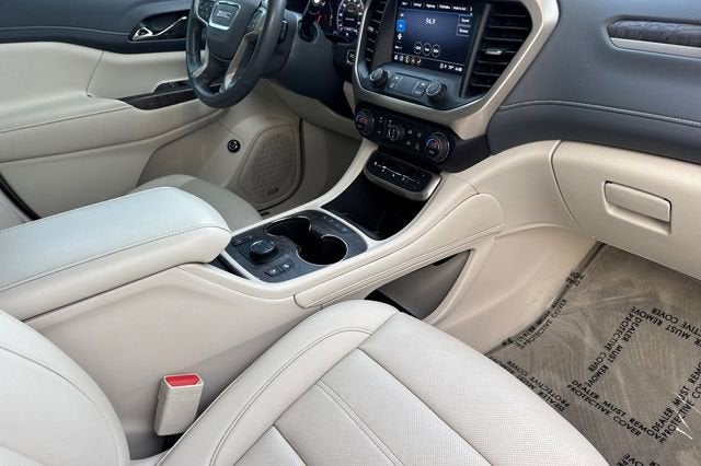 2022 GMC Acadia Denali