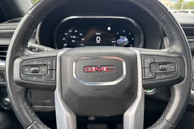 2023 GMC Yukon SLT