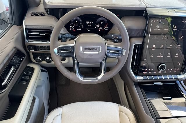 2026 GMC Yukon Denali - Photo 14