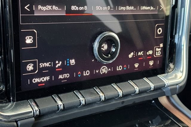 2025 GMC Yukon Denali