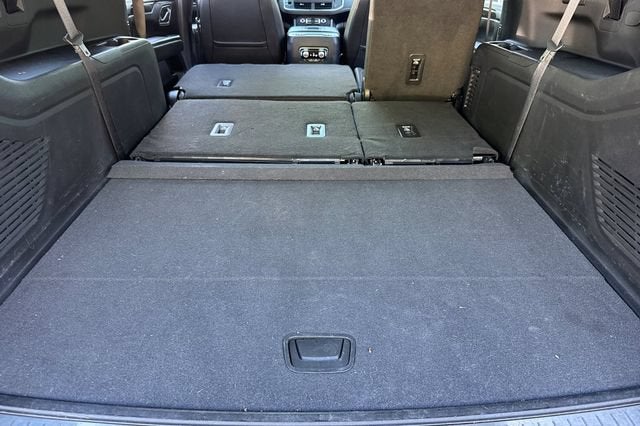2023 GMC Yukon XL AT4