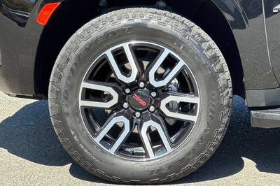 2023 GMC Yukon XL AT4