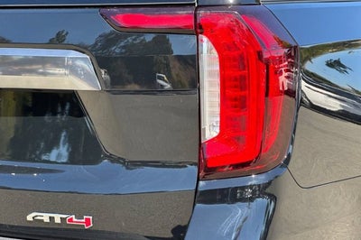 2023 GMC Yukon XL AT4