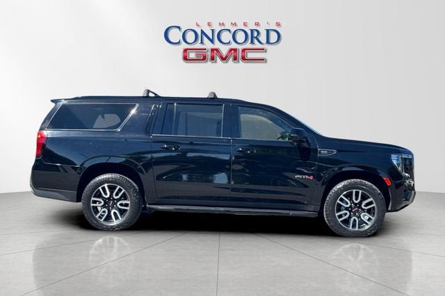 2023 GMC Yukon XL AT4