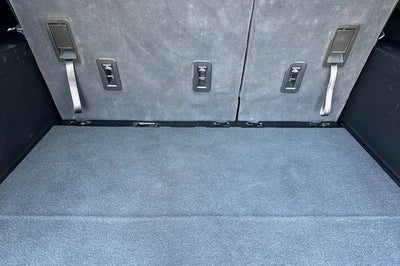 2025 Chevrolet Suburban LT