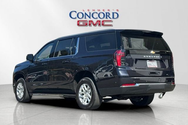 2025 Chevrolet Suburban LT