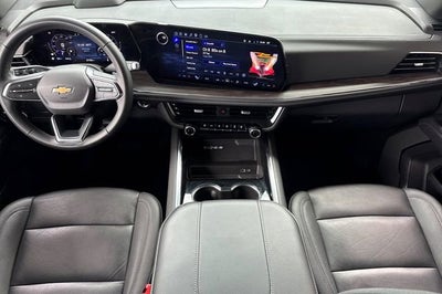 2025 Chevrolet Suburban LT