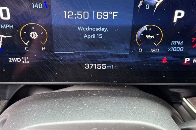 2025 Chevrolet Suburban LT