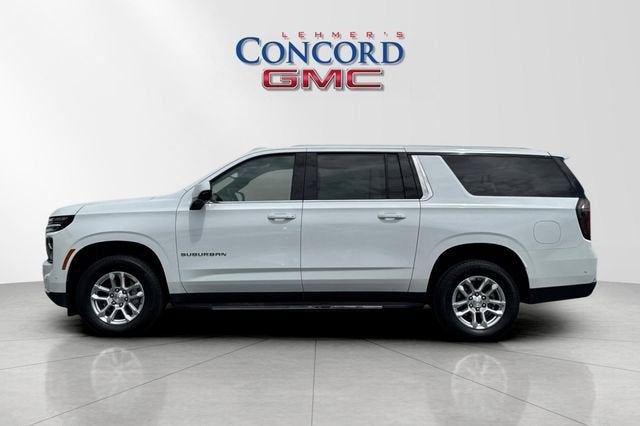 2025 Chevrolet Suburban LT