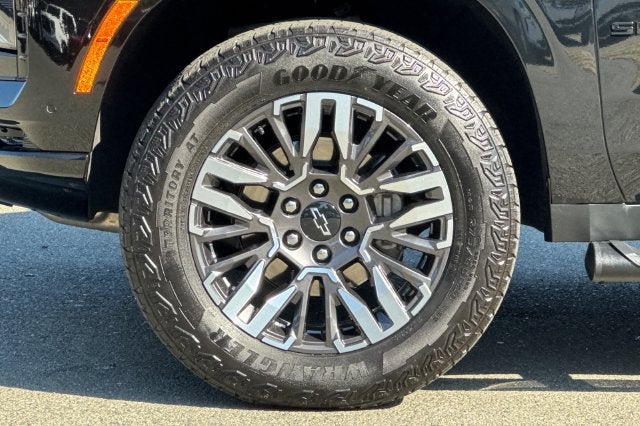 2025 Chevrolet Suburban Z71