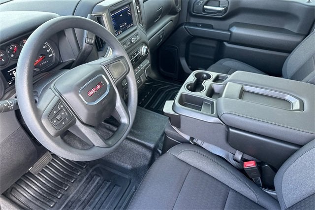 2025 GMC Sierra 2500 HD Pro