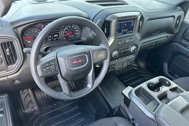 2025 GMC Sierra 2500 HD Pro