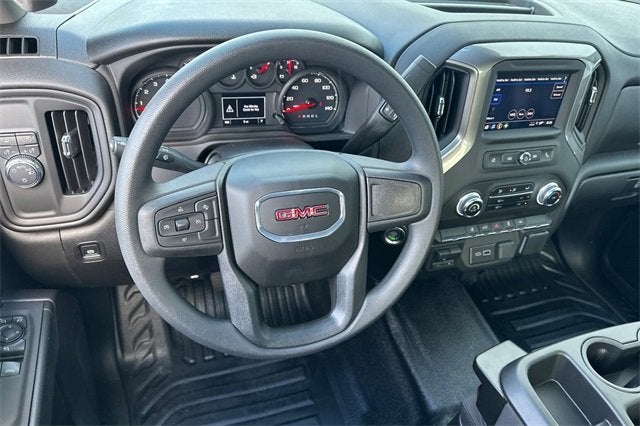 2025 GMC Sierra 2500 HD Pro