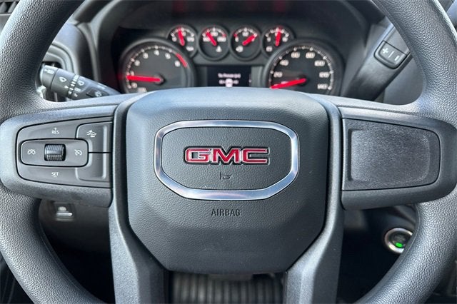 2025 GMC Sierra 2500 HD Pro