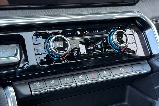 2025 GMC Sierra 2500 HD Denali