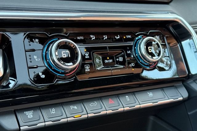 2026 GMC Sierra 3500 HD Denali Ultimate DRW