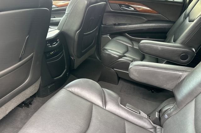 2016 Cadillac Escalade ESV Luxury Collection