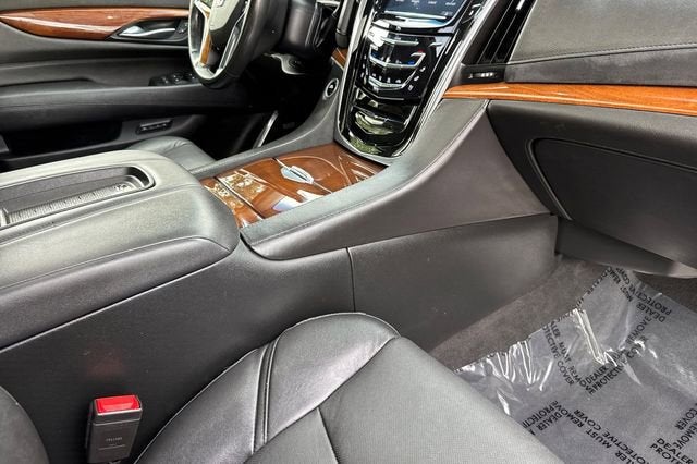 2016 Cadillac Escalade ESV Luxury Collection