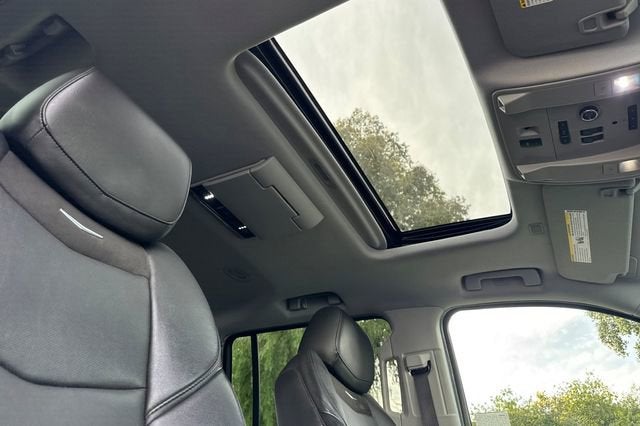 2016 Cadillac Escalade ESV Luxury Collection