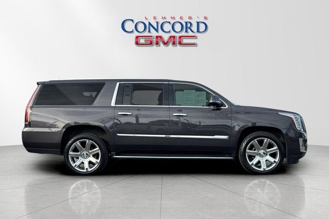 2016 Cadillac Escalade ESV Luxury Collection