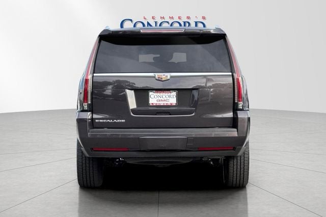 2016 Cadillac Escalade ESV Luxury Collection