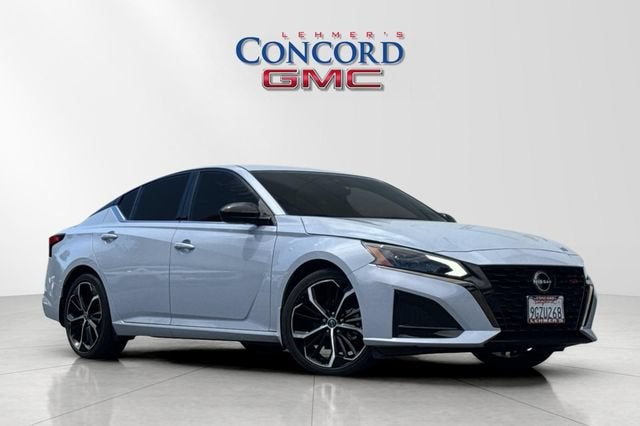 2023 Nissan Altima 2.5 SR