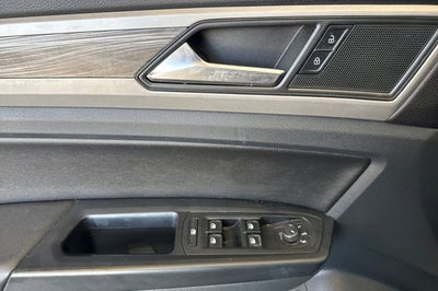 2020 Volkswagen Atlas Cross Sport 2.0T SE w/Technology
