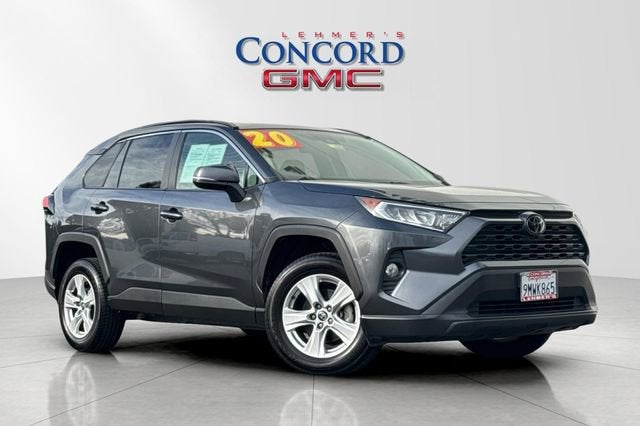 2020 Toyota RAV4 XLE