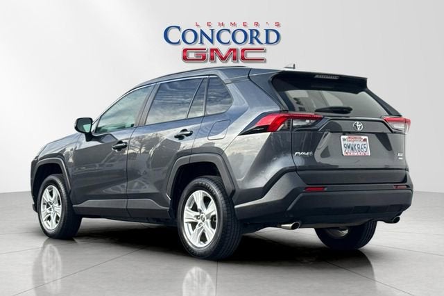 2020 Toyota RAV4 XLE