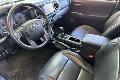 2022 Toyota Tacoma 4WD SR