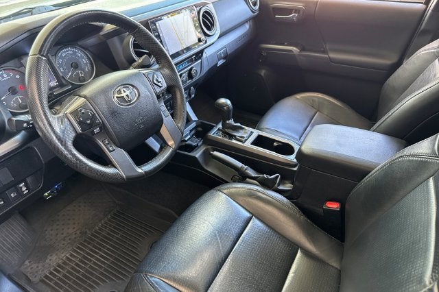 2022 Toyota Tacoma 4WD SR