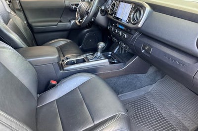 2022 Toyota Tacoma 4WD SR