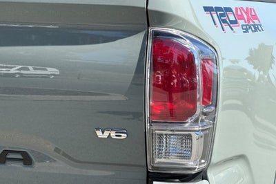 2022 Toyota Tacoma 4WD SR