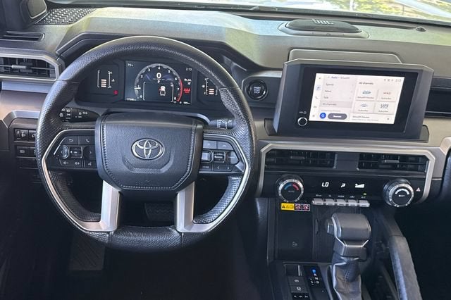 2024 Toyota Tacoma 4WD SR5