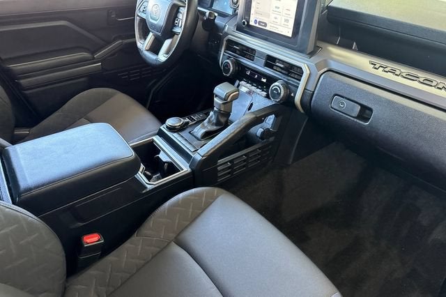 2024 Toyota Tacoma 4WD SR5